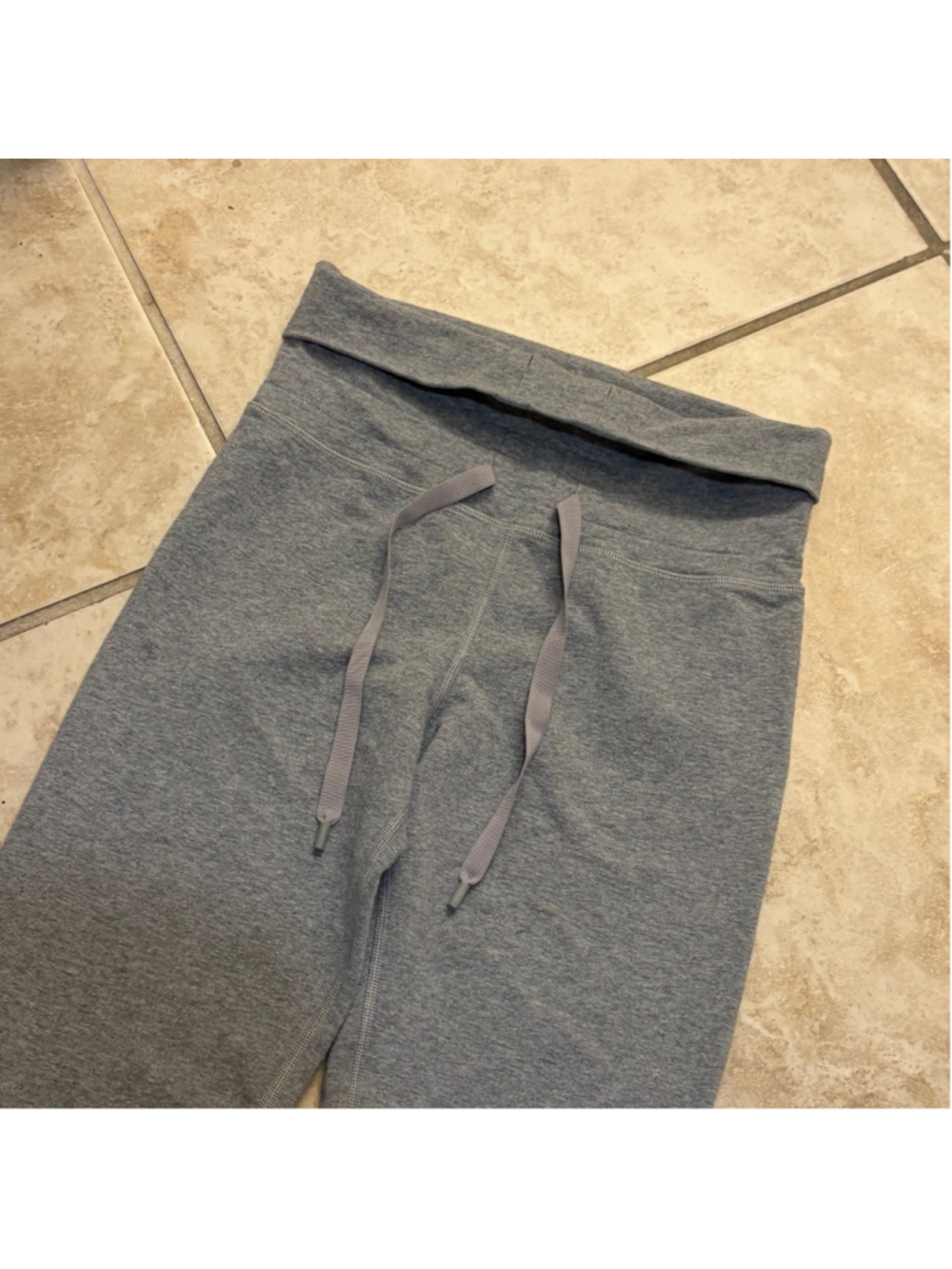 Women's Lululemon Gray Leggings roll over pants xs - Picture 1 of 6